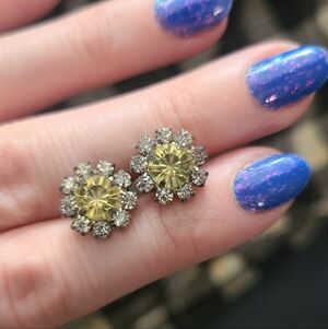 Citron Halo Stud Earrings
